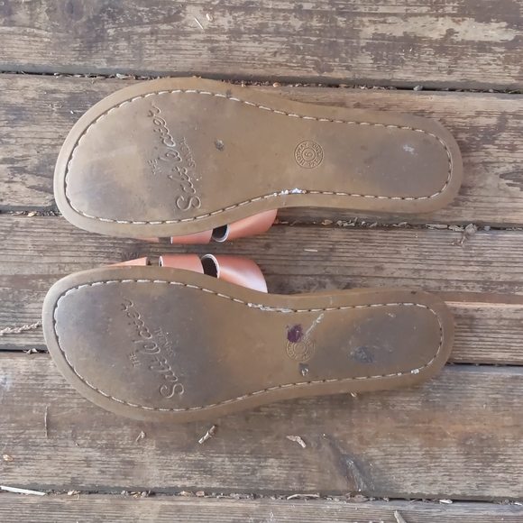 Saltwater Sandals - Picture 2 of 4